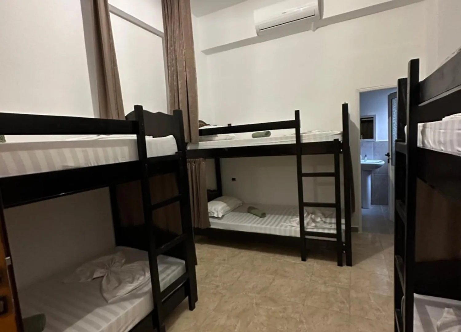 Hanna'S Hostel Berat Albania