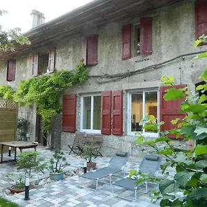 https://bb-de-lancienne-ecole.hotels-rhonealpes.com