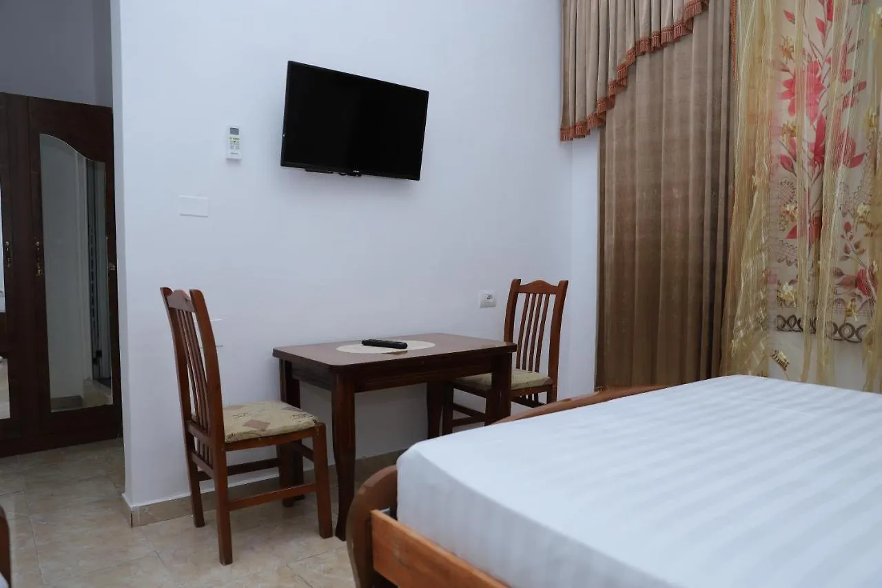Hanna'S Hostel 培拉特