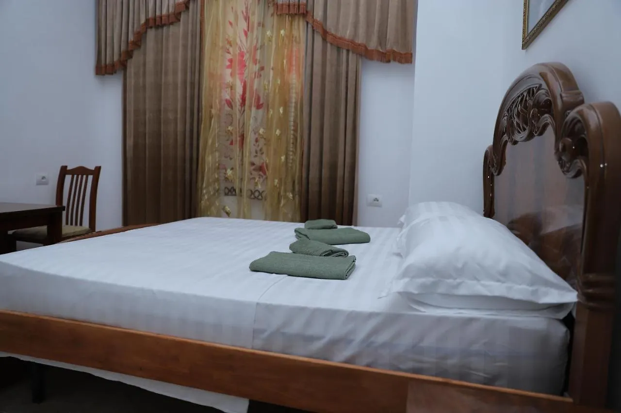 Hanna'S Hostel 培拉特 0*,  阿尔巴尼亚
