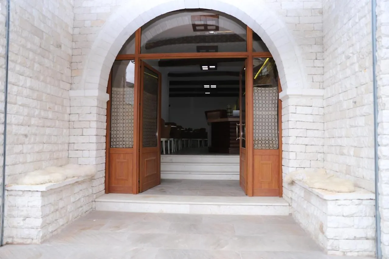 Hanna'S Hostel 培拉特 阿尔巴尼亚