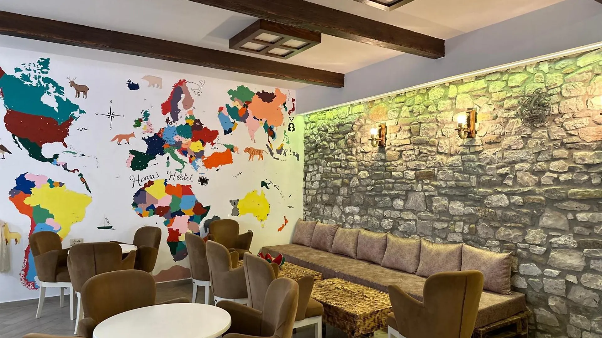 Hanna'S Hostel 培拉特